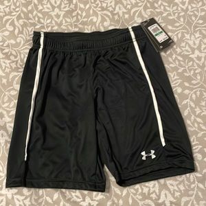 Under Armour Black Youth Large Shorts